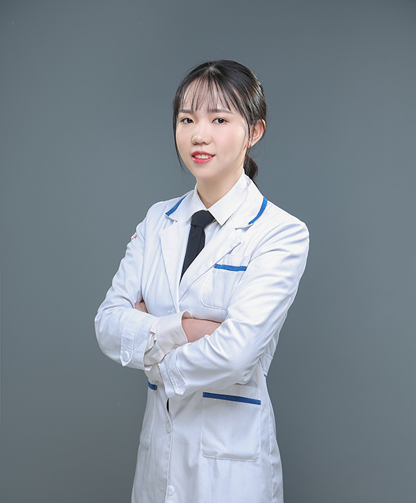 王锦秀